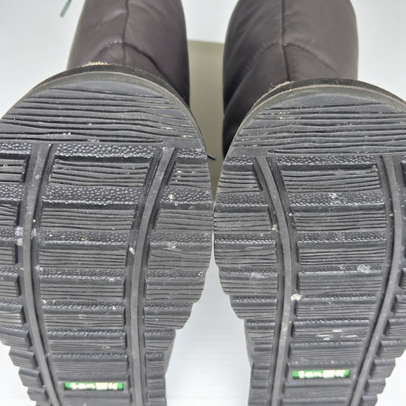 Sanuk Black and Gray Puffy Lined Double Lace Knee High Winter Boots Size 10 EUC - Picture 11 of 16